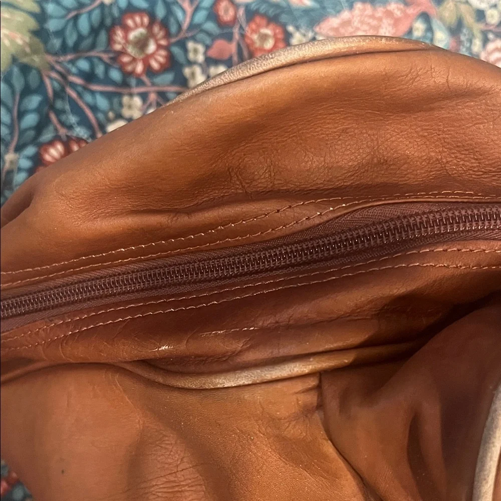 Vintage Boulder Ridge Tan Leather Duffel Bag